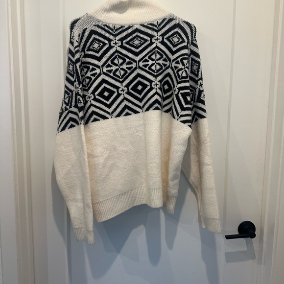 Cozy Abercrombie & Fitch  -XL- Sweater - Picture 4 of 4